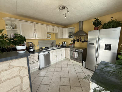 Maison - 92 m² - 5 pièces