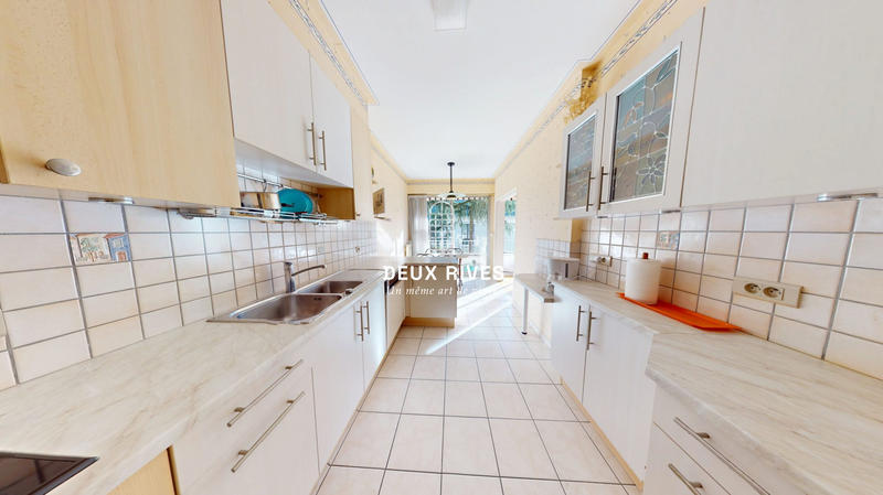 Appartement - 133 m² - 5 pièces