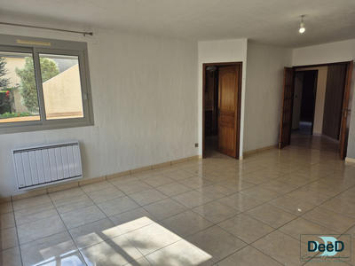 Appartement - 75 m² - 3 pièces