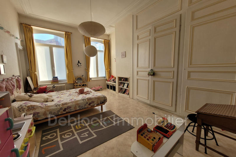 Maison - 360 m² - 9 pièces