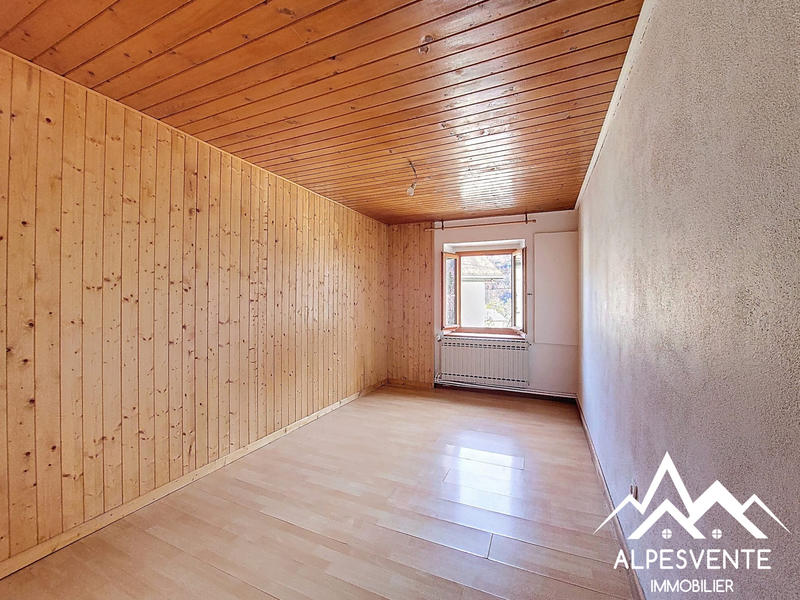 Appartement - 98 m² - 4 pièces