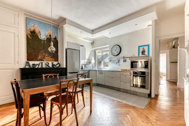 Duplex - 111 m² - 4 pièces