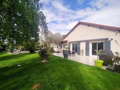 Maison - 120 m² - 6 pièces