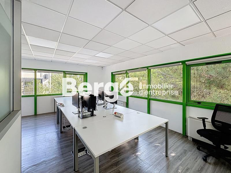 Bureau - 700 m²