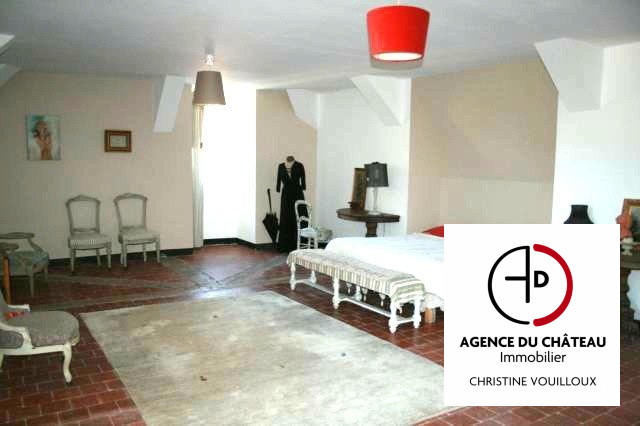 Maison - 380 m² - 16 pièces