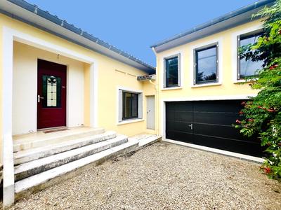 Maison - 155 m² - 6 pièces