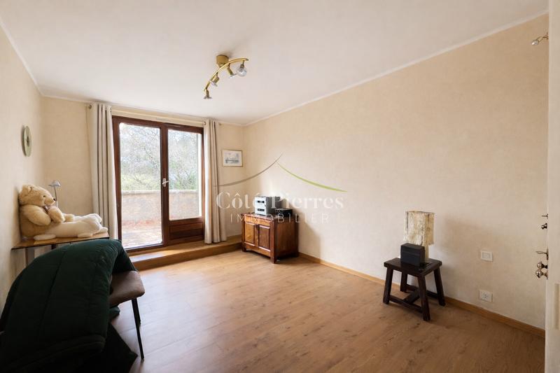 Maison - 201 m² - 5 pièces