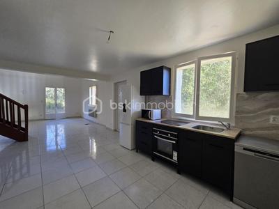 Maison - 130 m² - 4 pièces