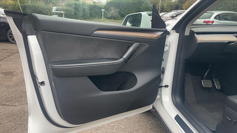 Tesla Model y 5yjy 347 Rwd Long Range - Automatique Entretien constructeur