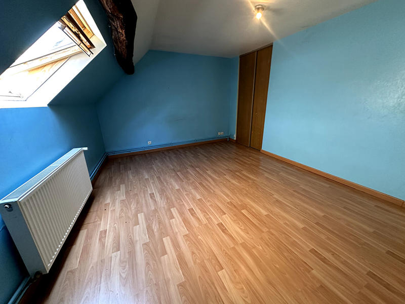 Maison - 202 m² - 8 pièces