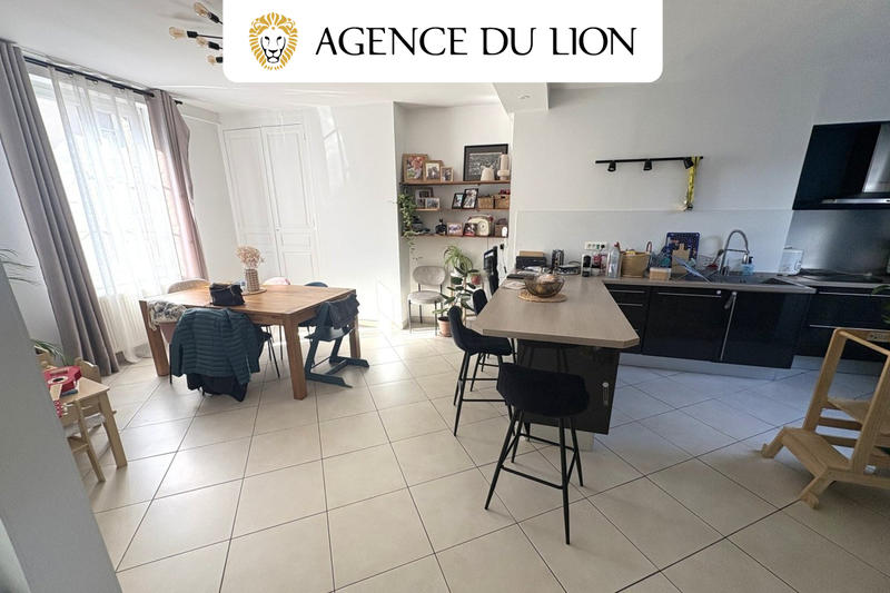 Maison de ville - 197 m² - 7 pièces