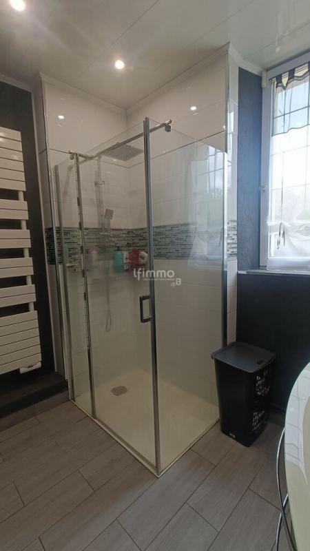 Maison - 185 m² - 6 pièces