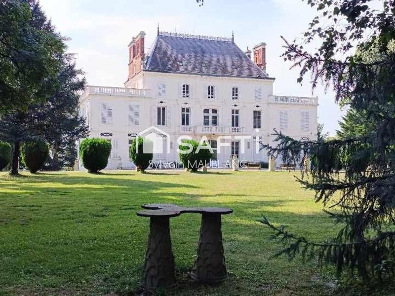Château - 640 m² - 22 pièces