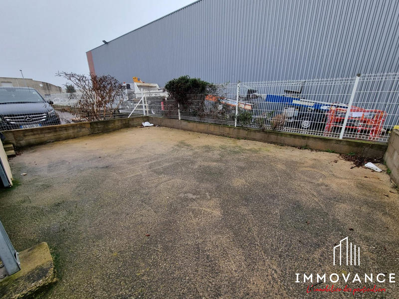 Entrepôt - 134 m²