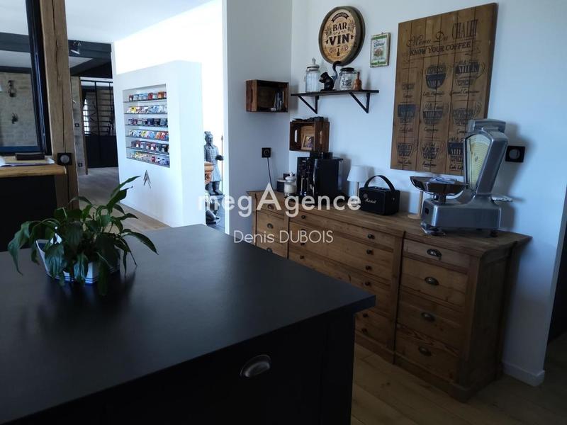 Corps de ferme - 360 m² - 10 pièces