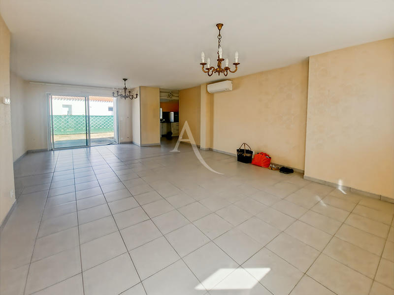 Maison - 93 m² - 4 pièces