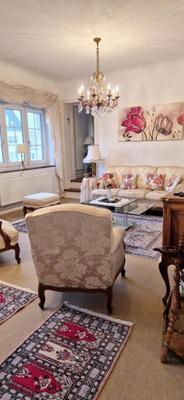 Maison - 210 m² - 7 pièces