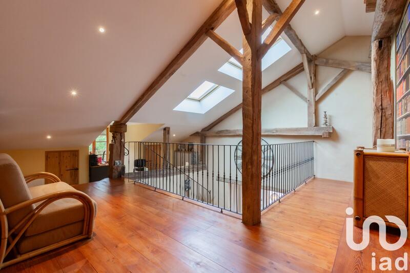 Maison - 250 m² - 7 pièces