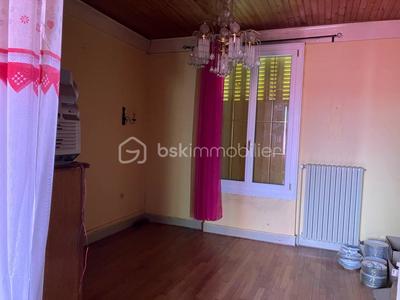 Maison de ville - 84 m² - 5 pièces