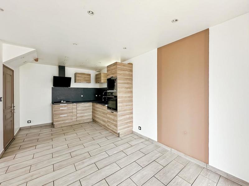 Maison - 102 m² - 6 pièces