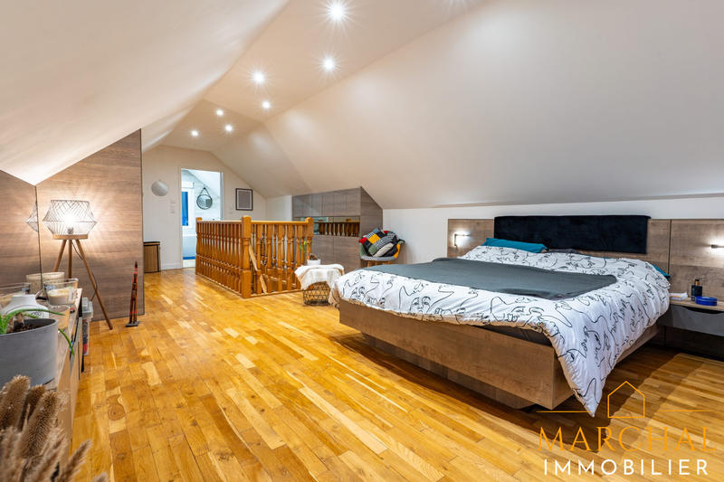 Maison - 137 m² - 5 pièces