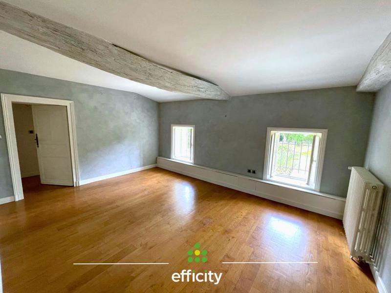 Demeure - 750 m² - 13 pièces