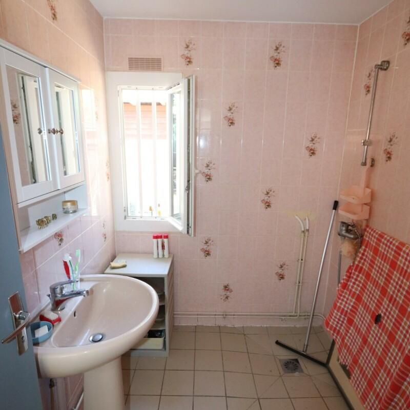 Maison - 105 m² - 8 pièces