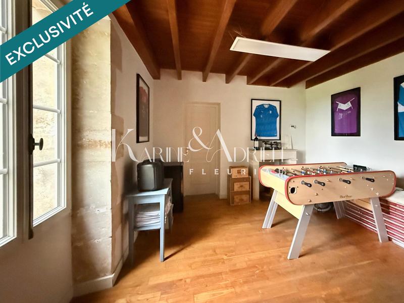 Maison - 226 m² - 8 pièces
