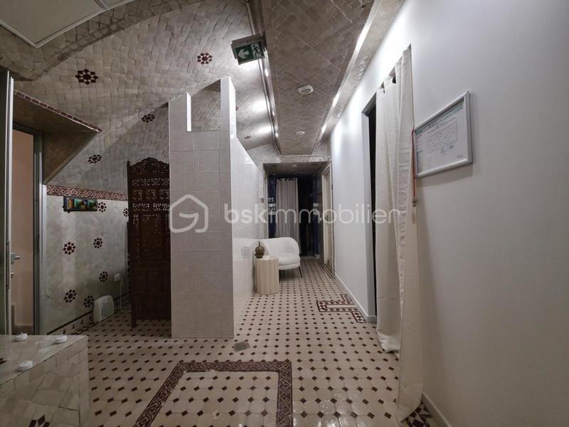 Bureau - 90 m² - 5 pièces