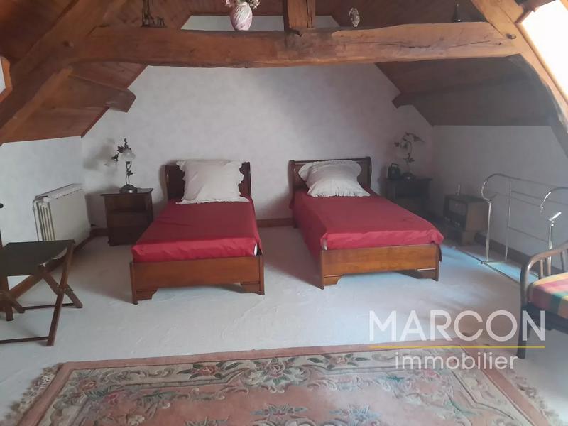 Propriété - 184 m² - 6 pièces