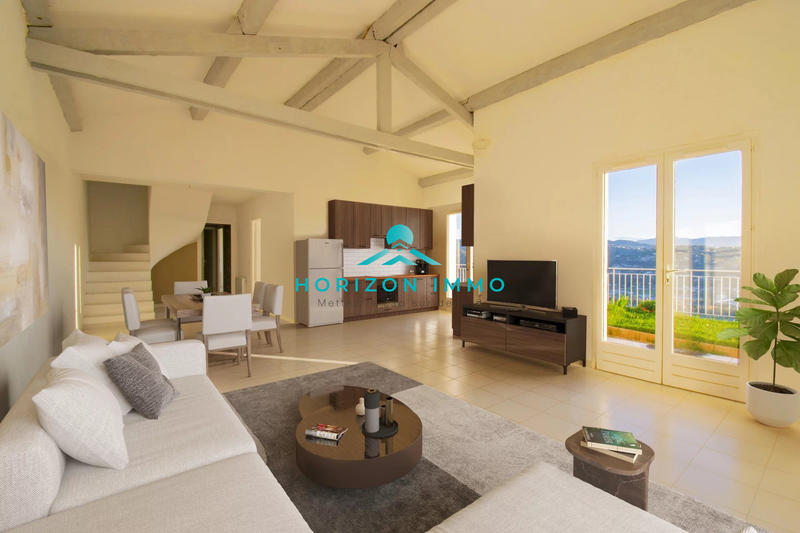 Maison - 103 m² - 4 pièces