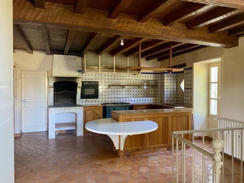 Château - 725 m² - 13 pièces