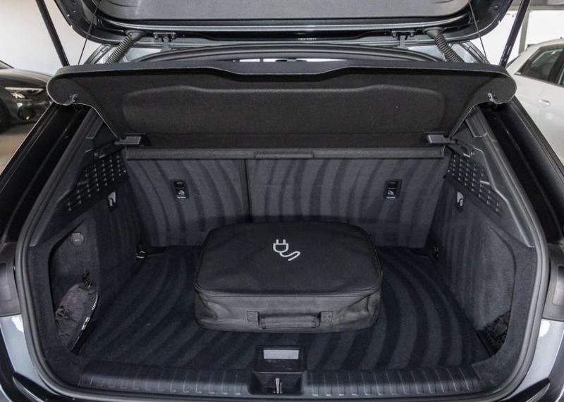 Audi A3 sportback 45 TFSIe 245 s-Line / Toit Ouvrant Matrix Led Sieges Elec Aff Tete Haute Regulateur de Distance