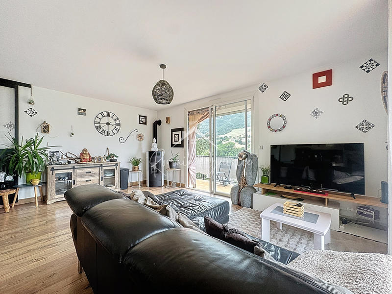 Appartement - 98 m² - 4 pièces