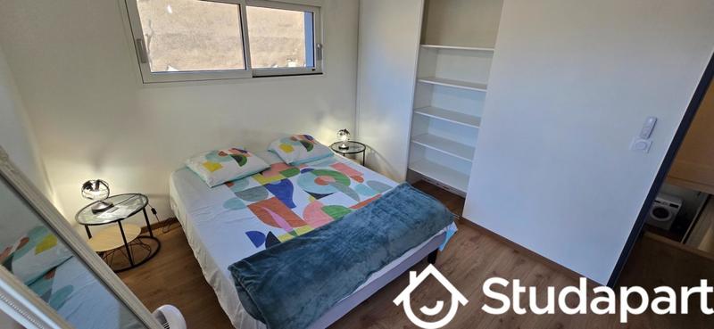 Chambre - 13 m² - 1 pièce