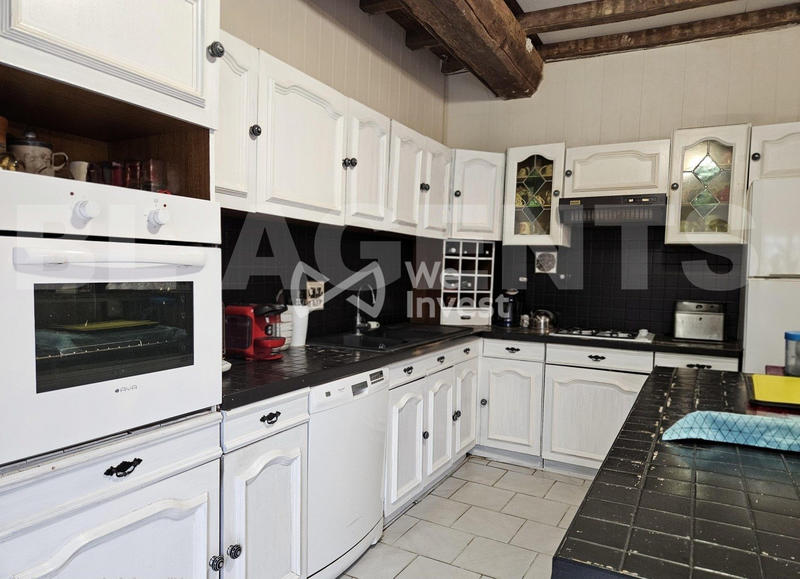 Maison - 177 m² - 7 pièces