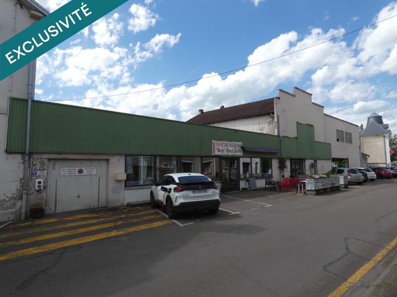 Local commercial - 2 200 m² - 8 pièces
