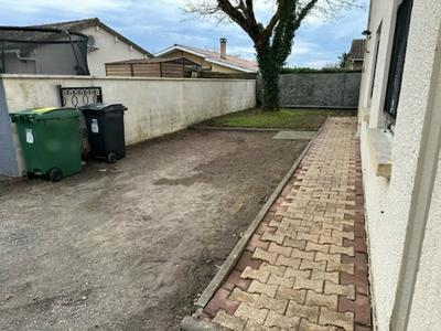 Local d'activité / Entrepôt - 200 m²