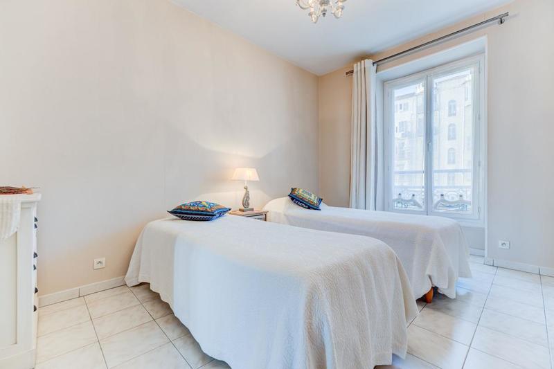 Appartement - 85 m² - 3 pièces