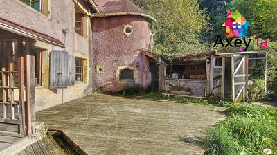 Maison - 321 m² - 11 pièces