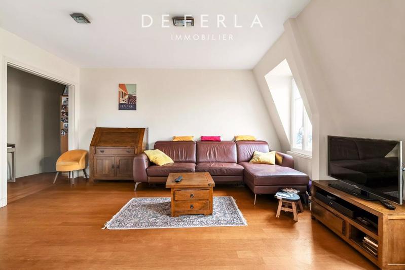 Appartement - 99 m² - 5 pièces