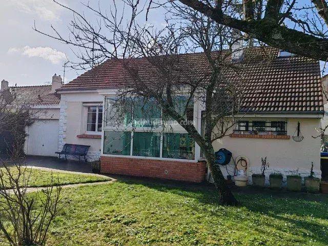 Maison - 101 m² - 6 pièces