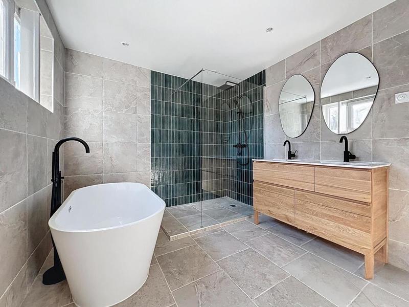 Appartement - 111 m² - 4 pièces