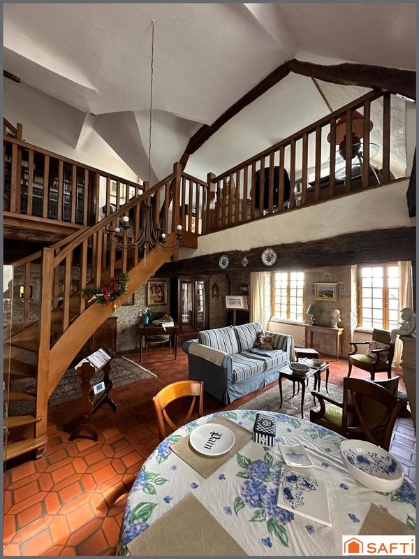 Appartement - 184 m² - 5 pièces