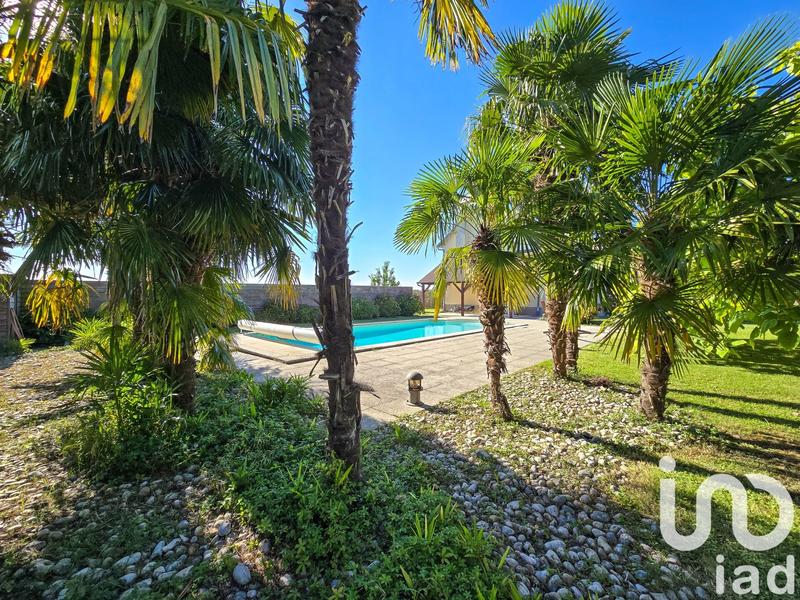 Maison - 238 m² - 8 pièces