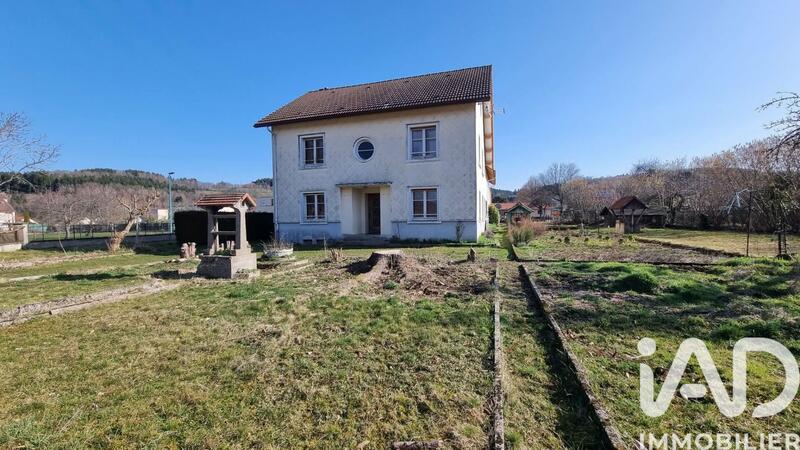 Maison - 192 m² - 9 pièces