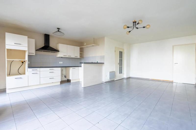 Appartement - 83 m² - 4 pièces