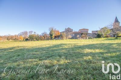 Maison - 212 m² - 8 pièces