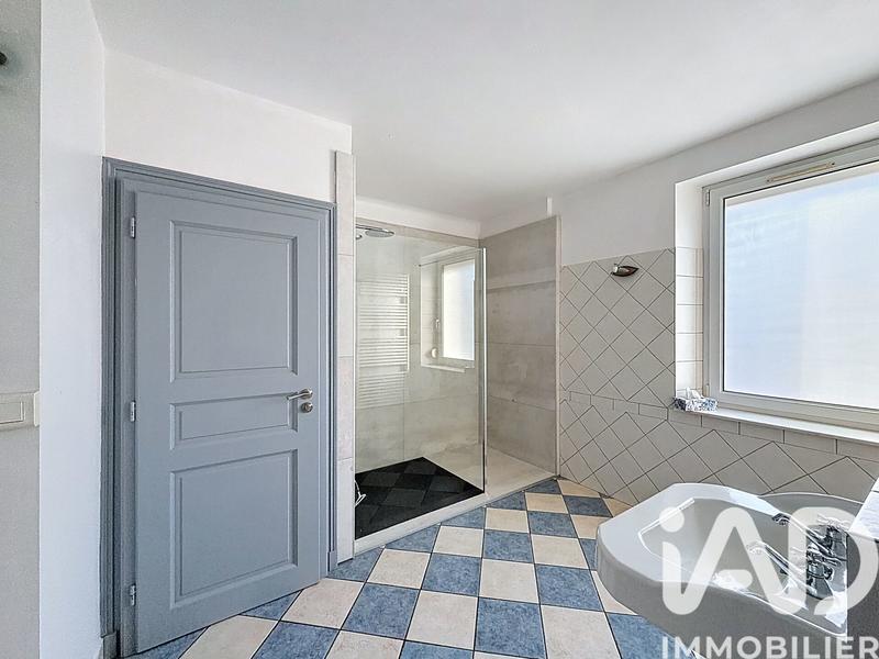 Maison - 283 m² - 8 pièces