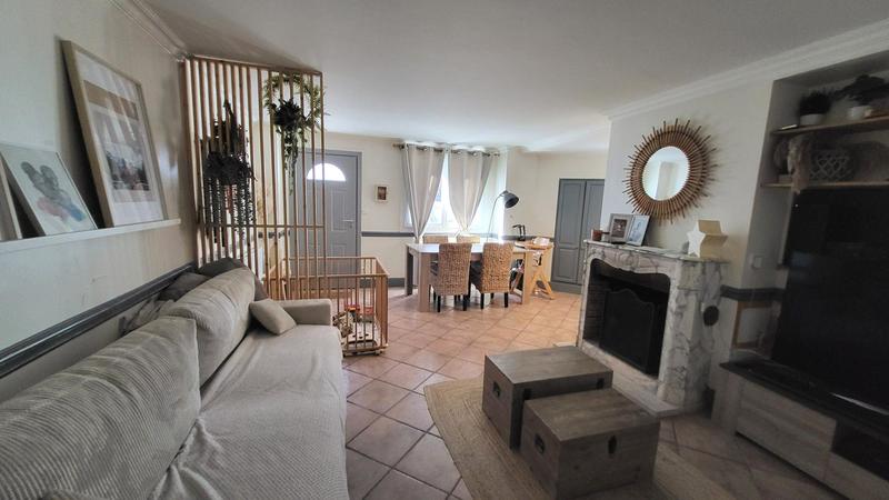 Maison - 90 m² - 5 pièces